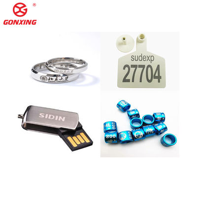 Genauigkeit 30W 50W Mopa UV-Geschlossene Faserlasermarkierungsmaschine Halskette JCZ EZcad2.0/3.0 3D Lederkautschuk für Schmuck