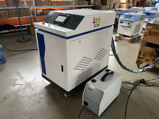Maschinenreparaturbetriebe 1kw 1.5kw 2kw Metallbriefformschweißen Handheld-Optische Faser Lasersolder Schweißmaschine mit 1064nm Wellenlänge