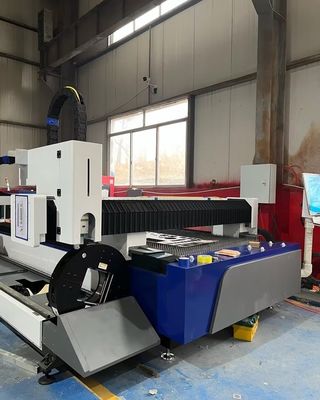 Maschine zum Schneiden von 4-Achsenfaserlaserröhren 1000W 1500W 3000W 6000W 12000W für Metallaluminium
