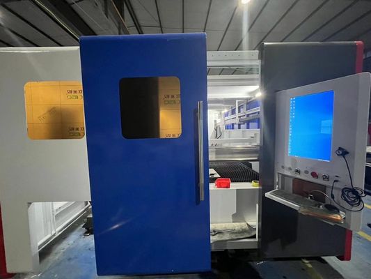 Automatische GONXING MetalFab Faserlaserschneidmaschine mit Schneider Electric-France Komponenten und unterstützt LAS-Grafikformat