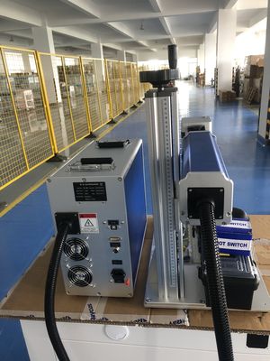 JCZ Ezcad Steuerungssystem 100W IPG JPT MOPA 3D Faserlasermarkierungsmaschine für Metallrelief Tiefschnitzerei und Gravur