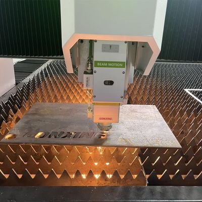 3000 W automatischer Laserschneider für Blechmetall Kohlenstoffstahl Edelstahl Eisen Aluminium