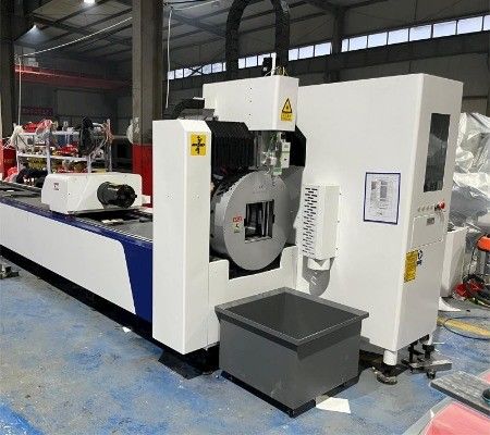 Laserquelle Neupositionierung Genauigkeit 0,03mm Auto Feeder CNC Laser Tube Schneidemaschine für kleine Röhren