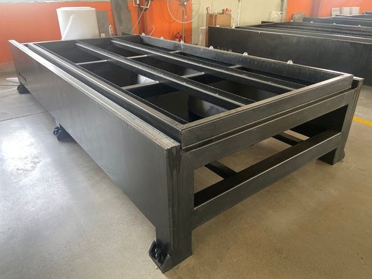 O2-Steuerventil hohe Stabilität 6kw 3015 Faserlaser-Metallschneidemaschine für Stahl-Eisen-Metallblech